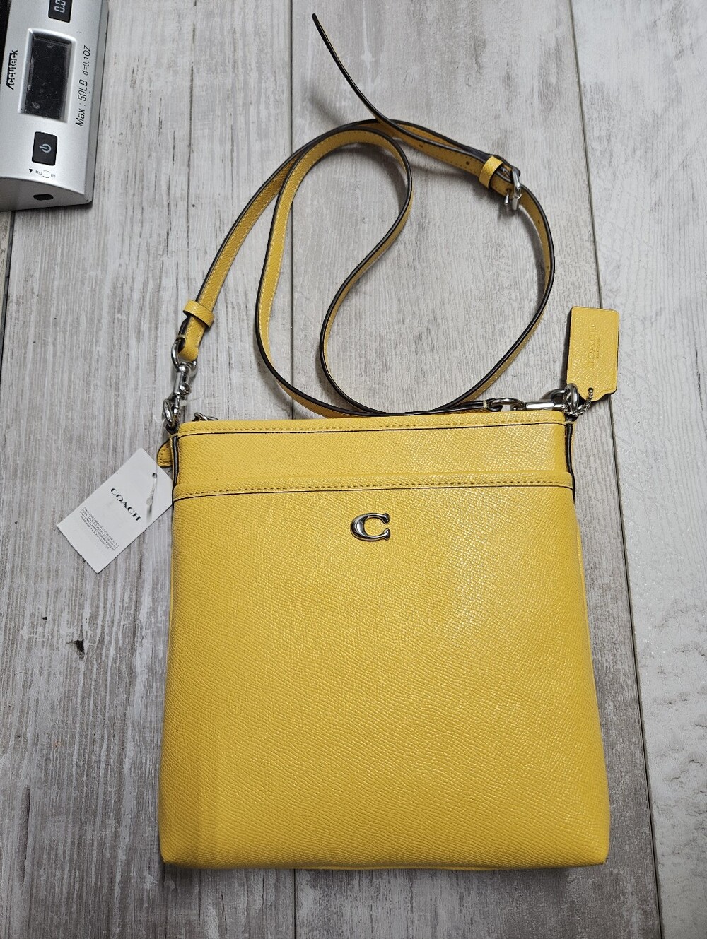 Coach Kitt Messenger Crossgrain Leather Crossbody Bag Yellow New CC526
